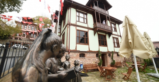 Atatürk Evi Müzesi Bugün Ziyarete Açık