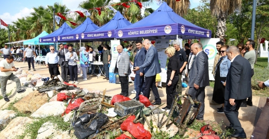 Hereke Sahilinde Kıyı Ve Deniz Temizliği