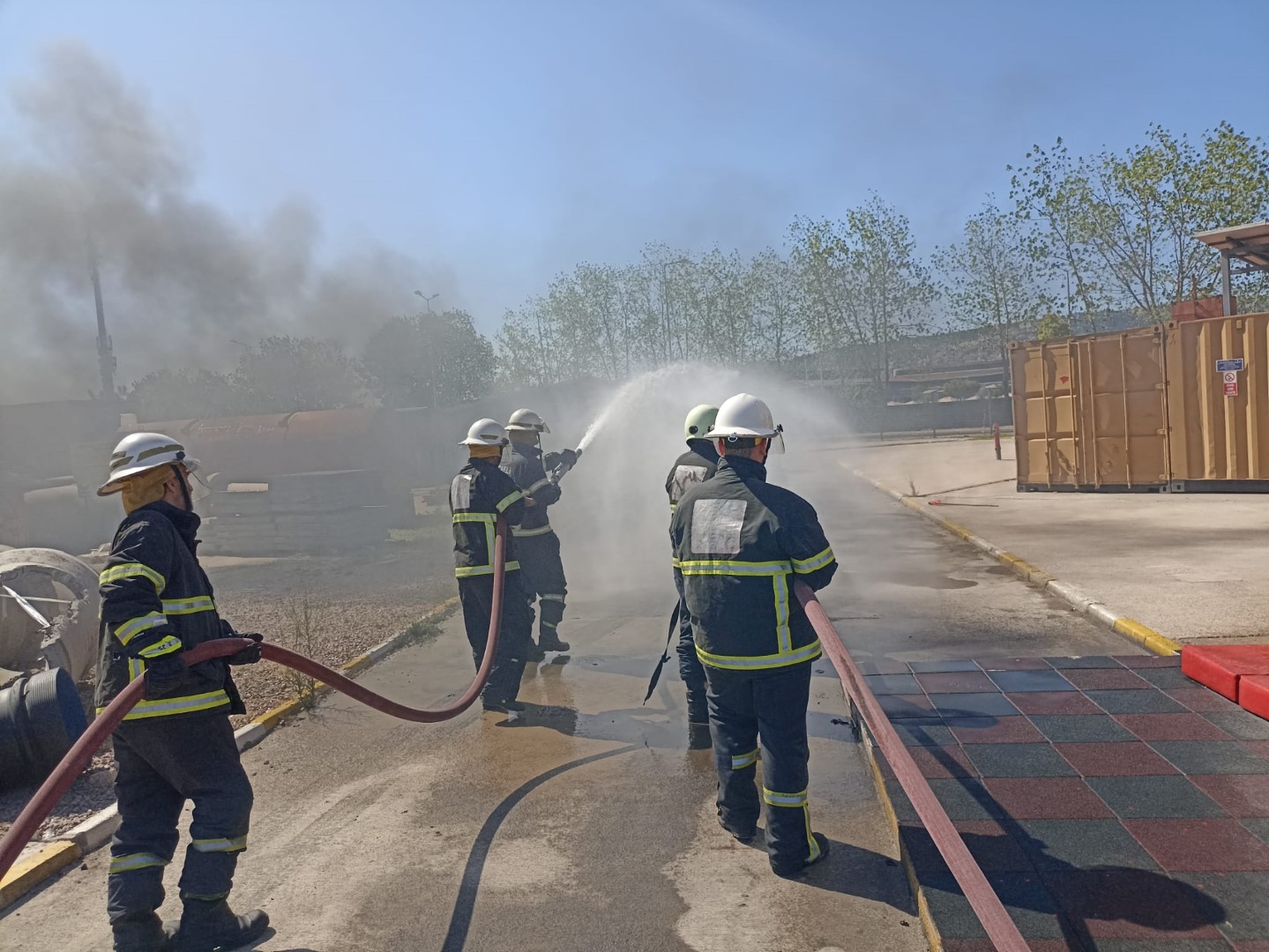 İtfaiyeden Polisan Acil Durum Ekiplerine Eğitim