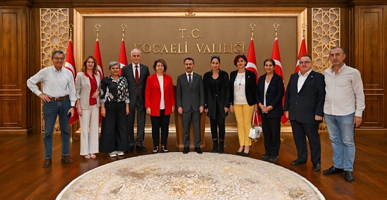 İzmit Muhtarlar Derneğinden Vali Aktaş’a Ziyaret