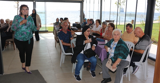 Körfez’in Çınarlarına ‘Mutlu Yaş Alma’ Semineri