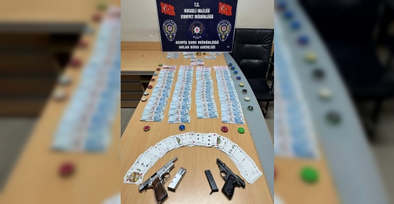 Kumarhaneye Dönüşen Eve Polis Baskını