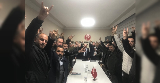 MHP’li Batı’dan Körfez  Teşkilatına Teşekkür Plaketi