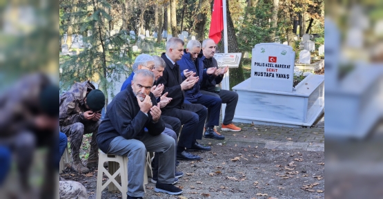 Yüksekova Şehidi Gölcük'te Kabri Başında Dualarla Anıldı