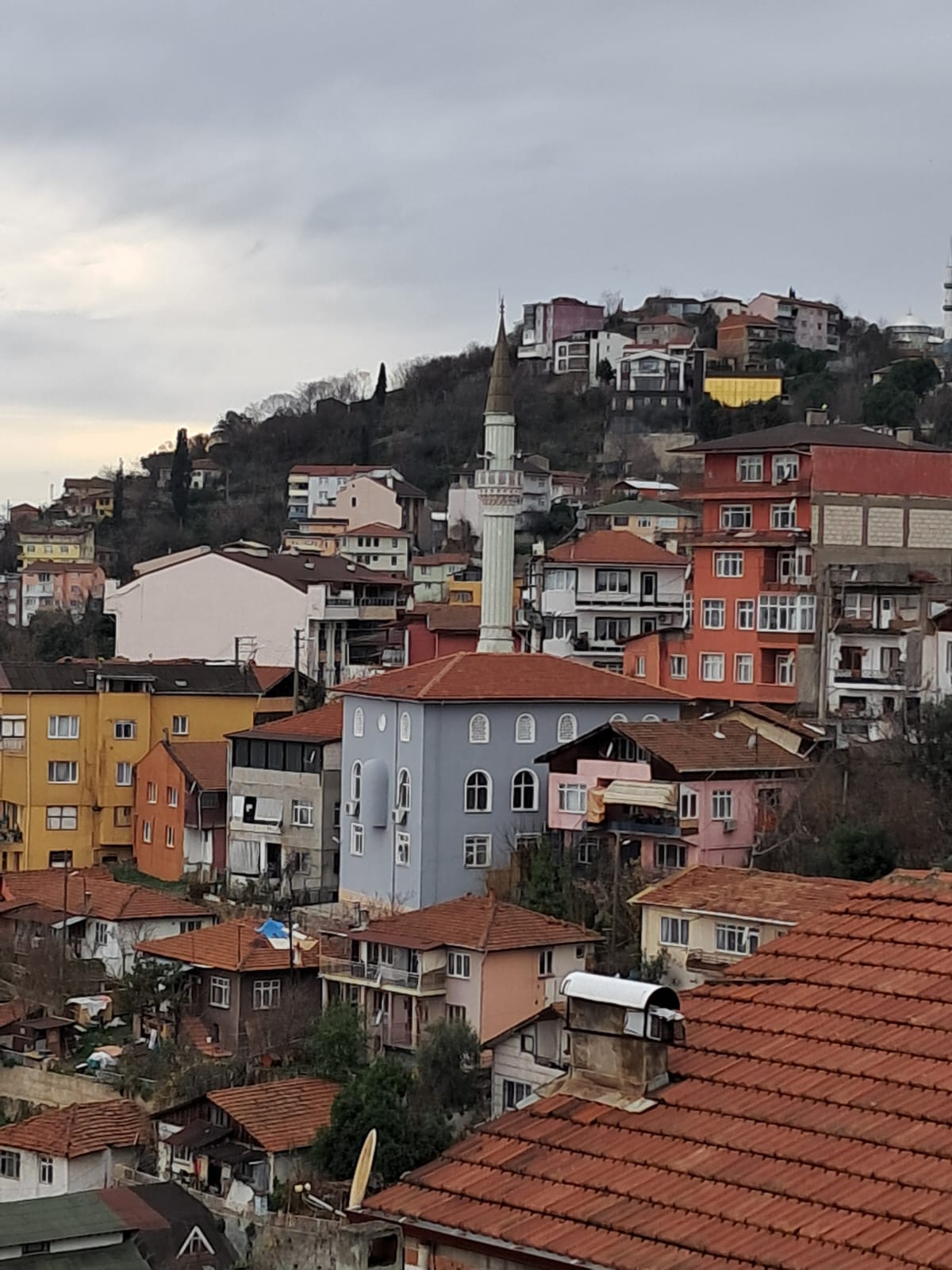 Hacıhızır Bağlar Yolu Camii’nin Dış Cephesi Yenilendi