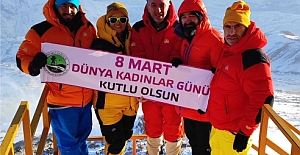  Demavend Dağından Kadınlar Günü Kutlaması 